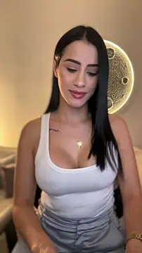 SarahhSmitth1 online show from February 16, 9:00 pm