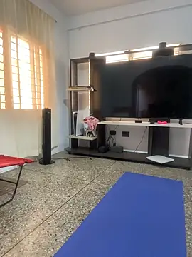 hollymollyxoxo online show from October 13, 2:50 pm