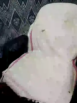 Snapshot of Ralisha_Rani chatting on January 30, 5:28 pm Ralisha Rani online show from January 30, 5:28 pm