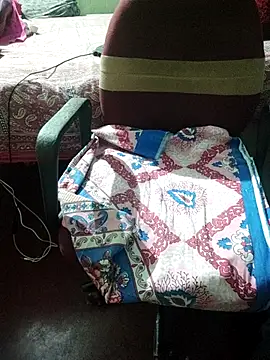 Snapshot of Ralisha_Rani chatting on October 18, 12:17 pm Ralisha Rani online show from October 18, 12:17 pm