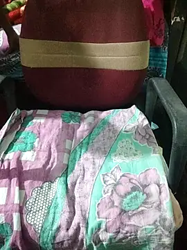 Snapshot of Ralisha_Rani chatting on November 22, 10:20 pm Ralisha Rani online show from November 22, 10:20 pm