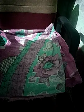 Snapshot of Ralisha_Rani chatting on November 28, 8:44 pm Ralisha Rani online show from November 28, 8:44 pm