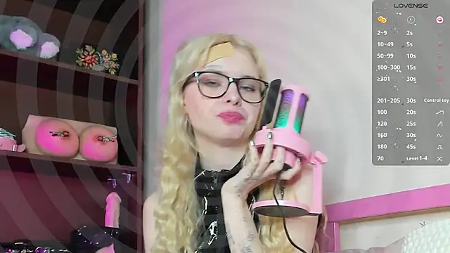 MisssLola online show from February 14, 5:03 pm