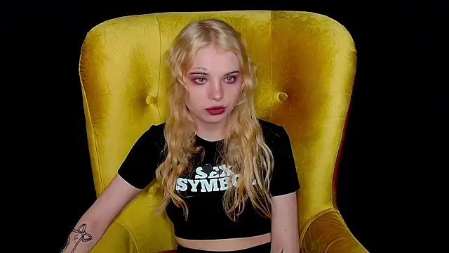 MisssLola online show from September 15, 2:28 pm