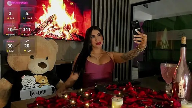 kiim taaylor online show from February 15, 9:48 pm