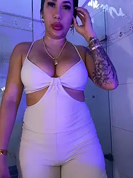 kiim taaylor online show from March 9, 12:42 pm