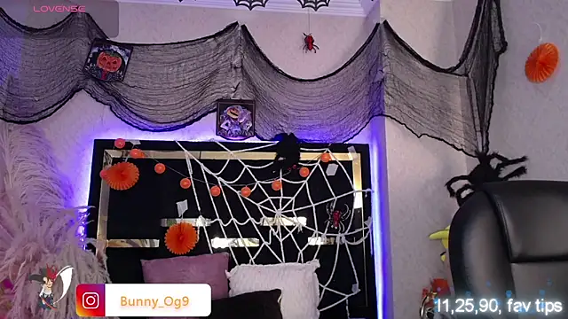 Snapshot of Bunny_O chatting on November 2, 9:06 pm Bunny O online show from November 2, 9:06 pm