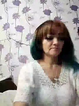 Snapshot of SweetLeila40 chatting on January 3, 8:32 pm SweetLeila40 online show from January 3, 8:32 pm