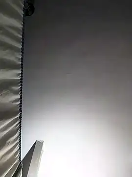 Snapshot of SweetLeila40 chatting on February 2, 9:13 pm SweetLeila40 online show from February 2, 9:13 pm