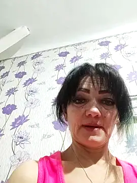 Snapshot of SweetLeila40 chatting on February 23, 10:53 pm SweetLeila40 online show from February 23, 10:53 pm