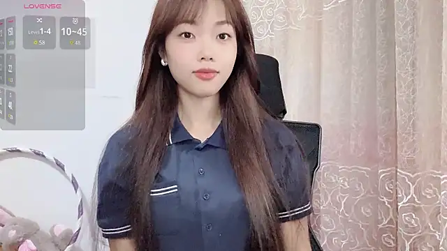 Lvy--v online show from October 31, 10:44 pm