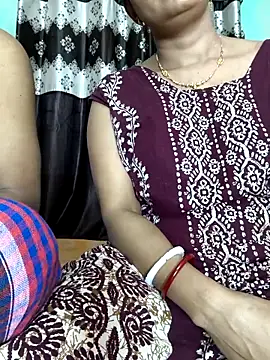 Snapshot of MUMTAJ-1 chatting on February 23, 1:03 am MUMTAJ-1 online show from February 23, 1:03 am
