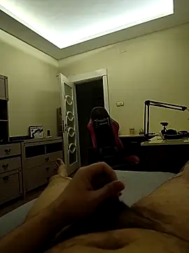 Snapshot of 31cektirenbatuu chatting on October 21, 12:55 am 31cektirenbatuu online show from October 21, 12:55 am