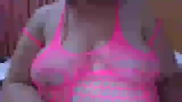 Snapshot of maria38xxx chatting on December 17, 10:22 pm maria38xxx online show from December 17, 10:22 pm