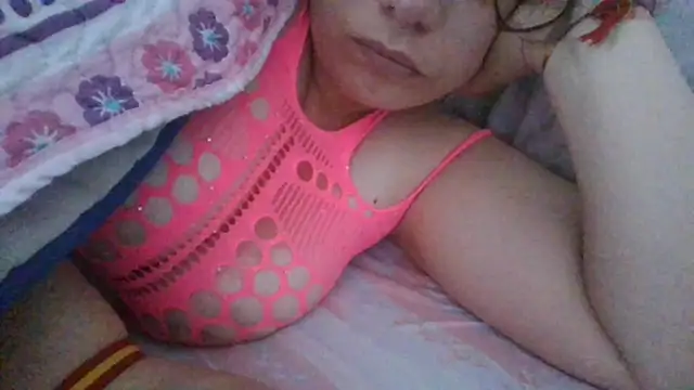 Snapshot of maria38xxx chatting on December 23, 8:11 am maria38xxx online show from December 23, 8:11 am