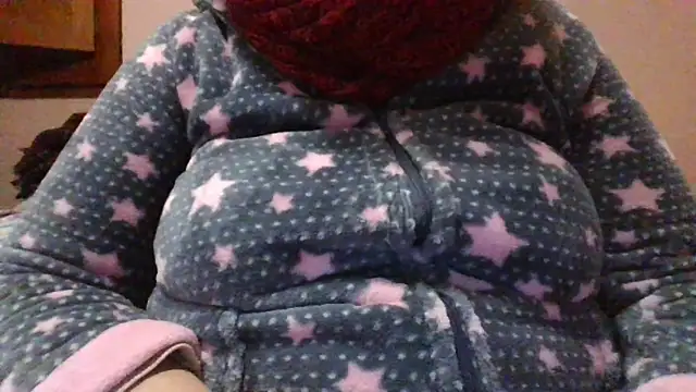 Snapshot of maria38xxx chatting on December 30, 7:53 pm maria38xxx online show from December 30, 7:53 pm