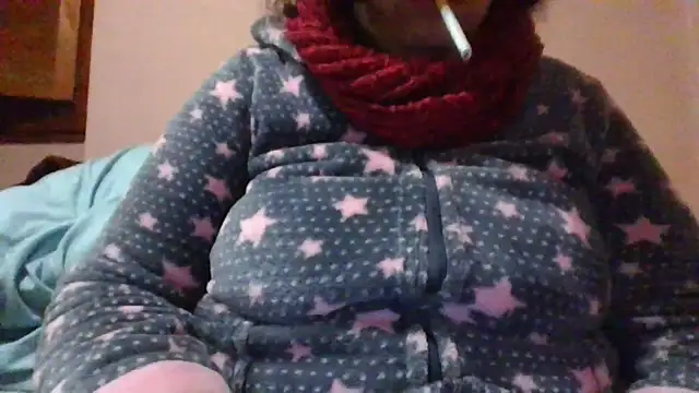 Snapshot of maria38xxx chatting on December 31, 10:23 pm maria38xxx online show from December 31, 10:23 pm