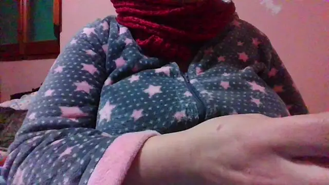 Snapshot of maria38xxx chatting on January 3, 1:38 am maria38xxx online show from January 3, 1:38 am