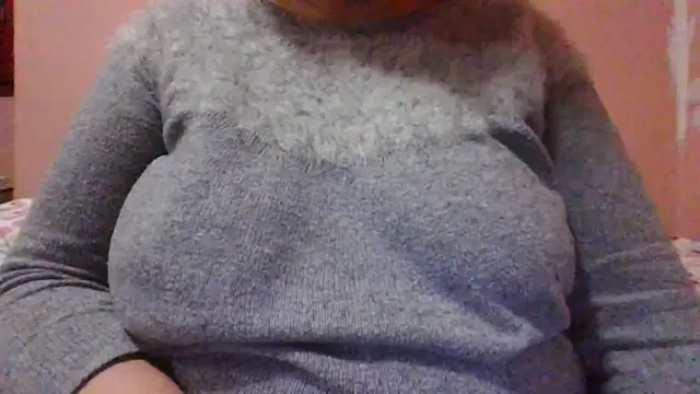 Snapshot of maria38xxx chatting on January 4, 9:52 pm maria38xxx online show from January 4, 9:52 pm