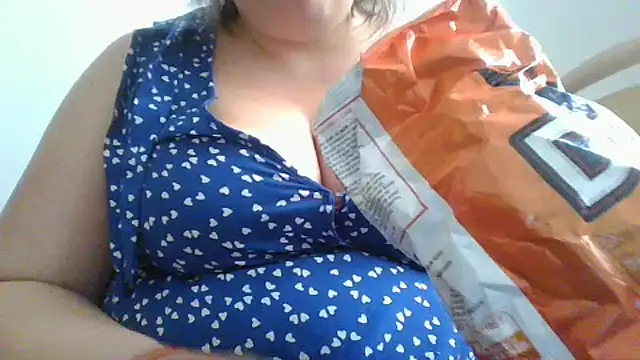 Snapshot of maria38xxx chatting on October 7, 4:59 pm maria38xxx online show from October 7, 4:59 pm