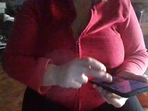 Snapshot of maria38xxx chatting on October 28, 10:19 am maria38xxx online show from October 28, 10:19 am