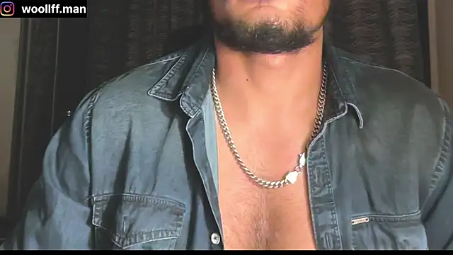 Snapshot of dickpois0n chatting on December 22, 6:04 pm dickpois0n online show from December 22, 6:04 pm