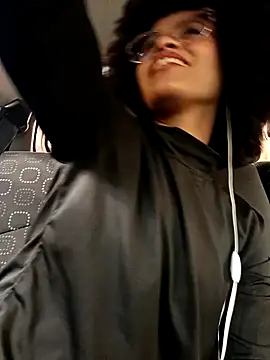 Snapshot of BlairSamy chatting on December 17, 7:48 pm BlairSamy online show from December 17, 7:48 pm