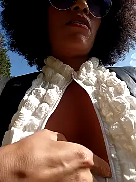 Snapshot of BlairSamy chatting on January 22, 8:28 pm BlairSamy online show from January 22, 8:28 pm