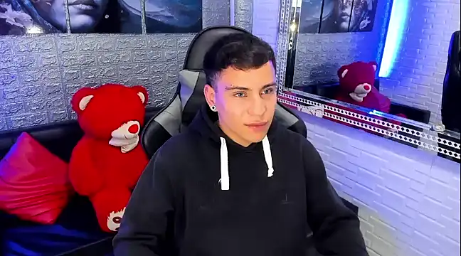 Snapshot of salvadorgomezx chatting on January 7, 10:30 pm salvadorgomezx online show from January 7, 10:30 pm