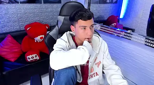 Snapshot of salvadorgomezx chatting on January 14, 11:10 am salvadorgomezx online show from January 14, 11:10 am