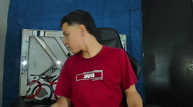 Snapshot of salvadorgomezx chatting on January 23, 10:54 pm salvadorgomezx online show from January 23, 10:54 pm