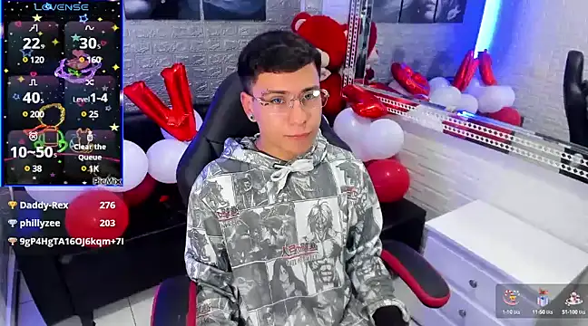 Snapshot of salvadorgomezx chatting on February 15, 8:44 am salvadorgomezx online show from February 15, 8:44 am