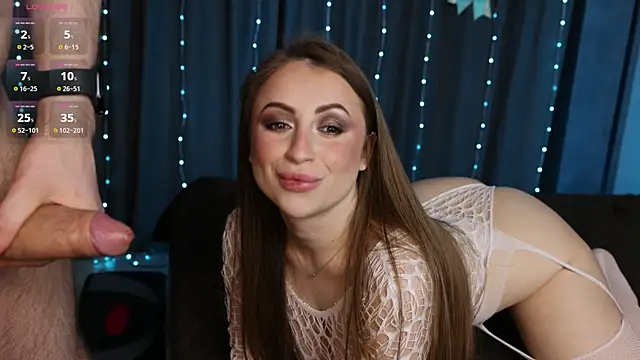 sweet couple777 online show from December 13, 9:20 pm