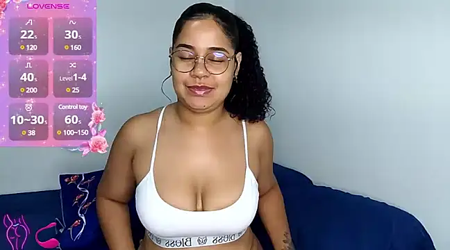 VitoriaFernandes online show from January 30, 12:39 am