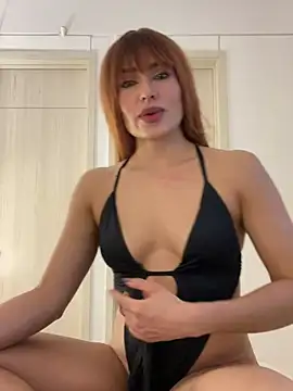 Snapshot of Victoria-77 chatting on February 27, 2:53 am Victoria-77 online show from February 27, 2:53 am