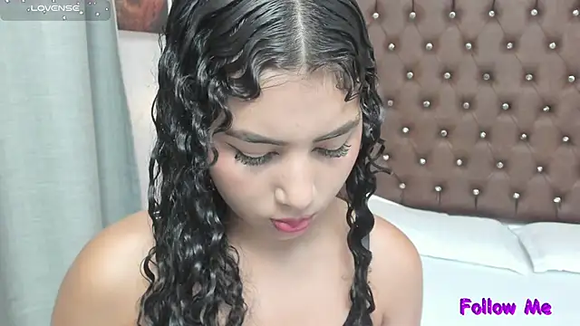 Snapshot of joselyn_sexy_ chatting on December 28, 6:29 pm joselyn sexy online show from December 28, 6:29 pm