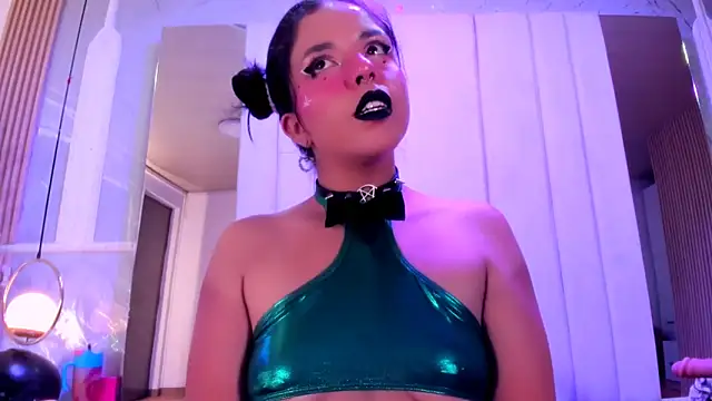 ivannabellini online show from March 13, 2:12 pm