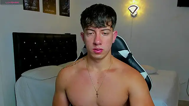 Snapshot of sean_brownx chatting on March 4, 9:59 am sean brownx online show from March 4, 9:59 am