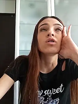 Snapshot of sofiarouge chatting on October 6, 7:44 pm sofiarouge online show from October 6, 7:44 pm