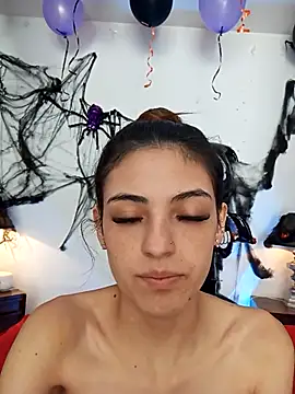 Snapshot of sofiarouge chatting on October 17, 7:49 pm sofiarouge online show from October 17, 7:49 pm