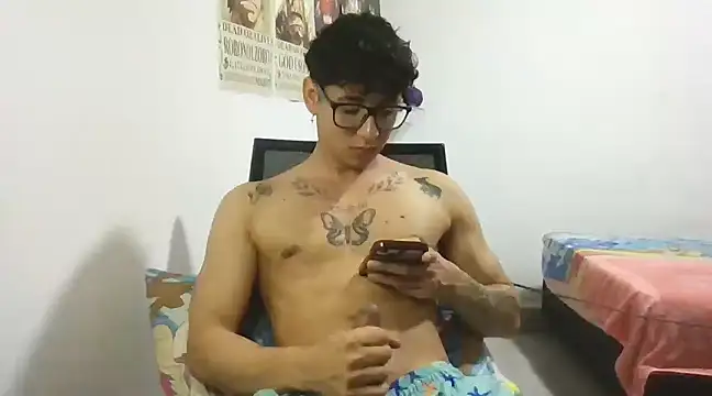 Dillom420 online show from March 15, 8:04 am