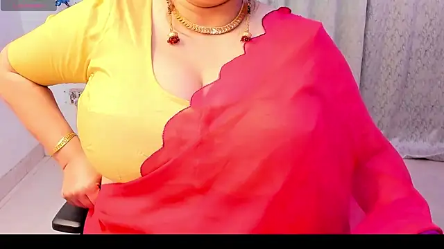 Snapshot of Gulabi_Queen chatting on November 2, 5:26 pm Gulabi Queen online show from November 2, 5:26 pm