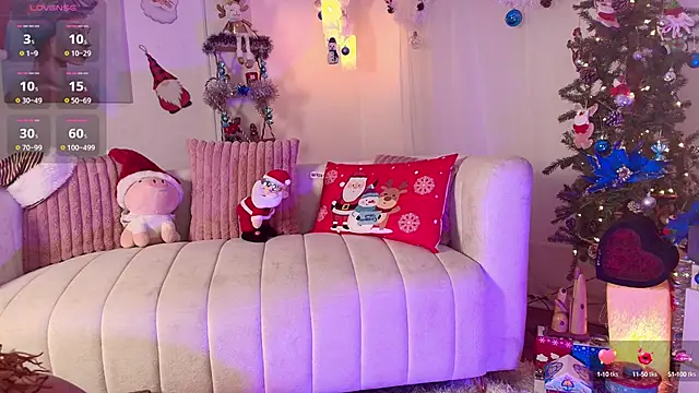 Snapshot of HANNAH_LOVEE chatting on December 13, 3:49 am HANNAH LOVEE online show from December 13, 3:49 am