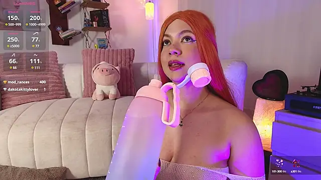 Snapshot of HANNAH_LOVEE chatting on January 12, 6:39 am HANNAH LOVEE online show from January 12, 6:39 am