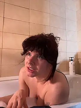 ginavontease online show from January 18, 2:21 pm