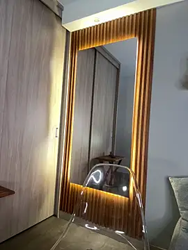 FridaKlein online show from December 28, 12:36 am