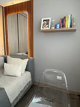 FridaKlein online show from March 12, 9:24 pm