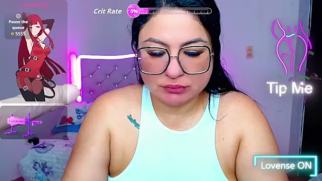 Snapshot of _curvy_latina chatting on September 19, 1:12 pm curvy latina online show from September 19, 1:12 pm