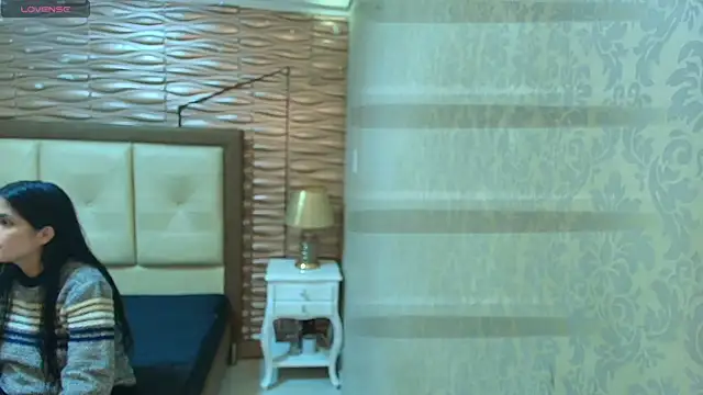 sofiaclauss online show from November 14, 1:59 am