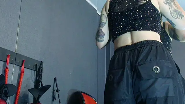 LusstCruella online show from March 21, 8:08 pm